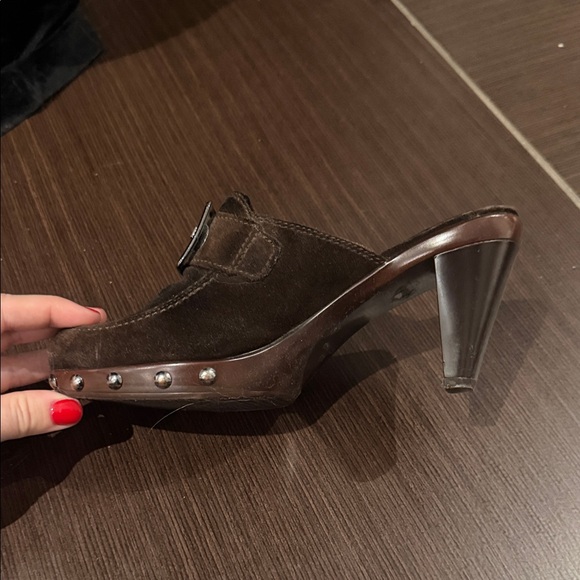 Clogs - Picture 6 of 10